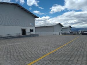 77389881193342508785047832071663511179010262454872560987075422574387247165894 4