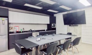 80852459874135076904406694420510234471382684275784863407285358874830732128015 6