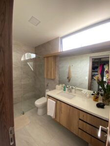 82227246712103542467583216000133155516370816069550596865761025150415715641118