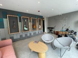 6206340 43718935997365324295472820208601572632051758334652805185823780130490013525887