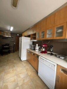 6912983 100774134631037075480409109578075746025200251799966523545727331959441988351131